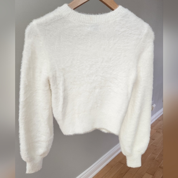 Sunday Best Kitten Sweater - Picture 4 of 17